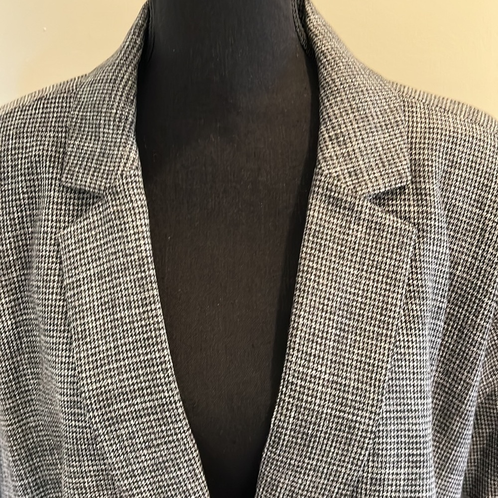 Vince Camuto Women’s Blazer Plus - Picture 5 of 9